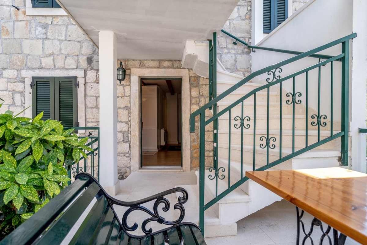 Apartments Inn Baška Voda المظهر الخارجي الصورة