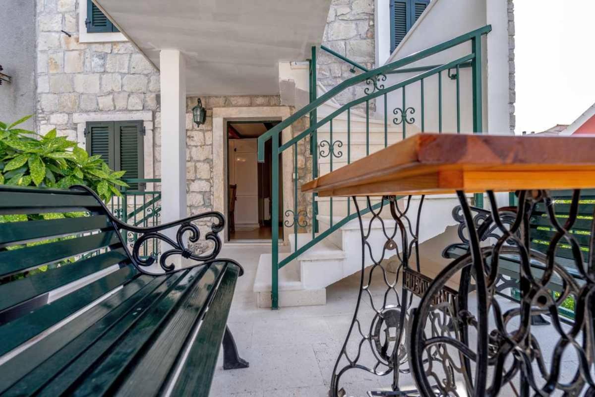Apartments Inn Baška Voda المظهر الخارجي الصورة